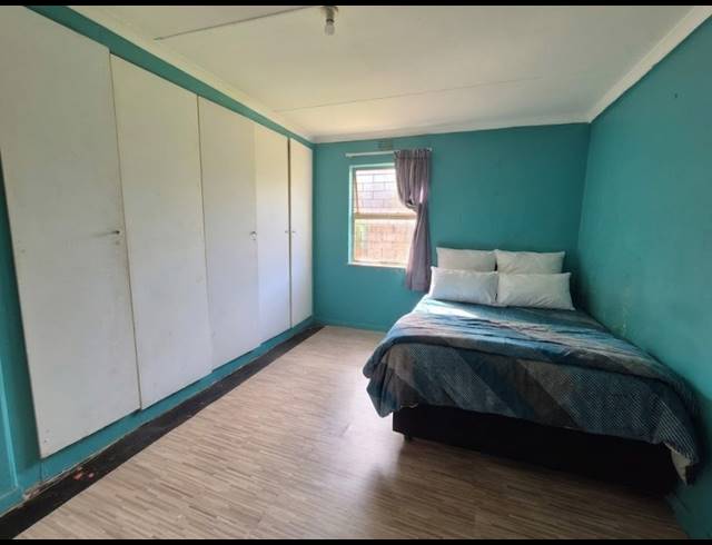 3 BEDROOM TOWNHOUSE FOR SALE IN VANDERBIJLPARK CE 2